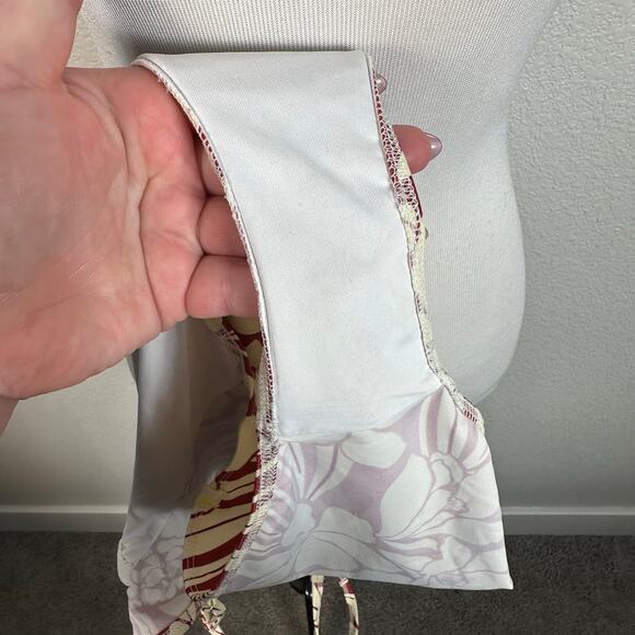 Summersalt Womens The Classic One Piece Swimsuit in Red Floral Print Size 2 - Picture 6 of 12